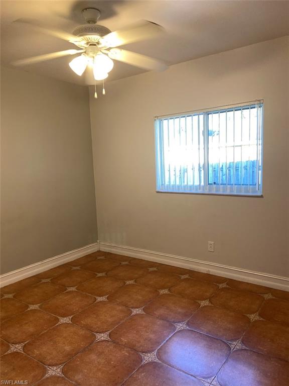 914 Avery St E Property Photo 16