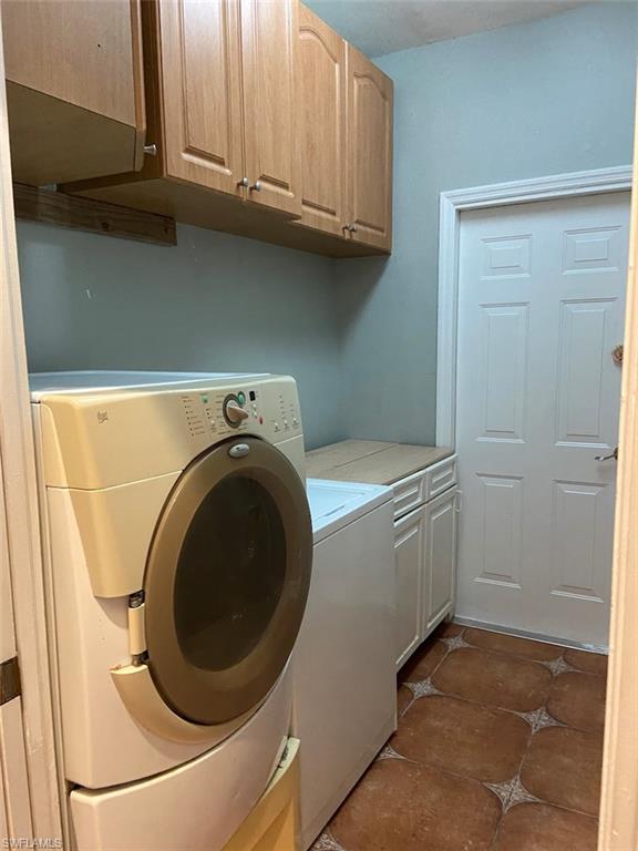 914 Avery St E Property Photo 19