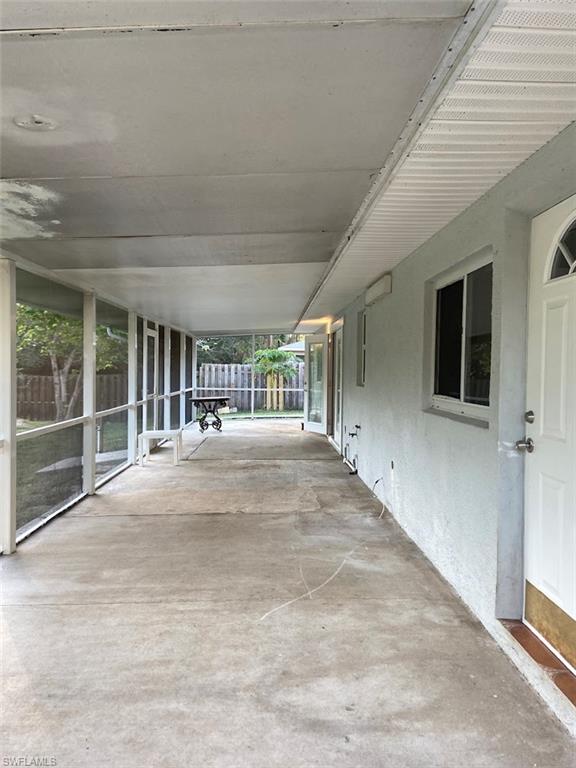 914 Avery St E Property Photo 22