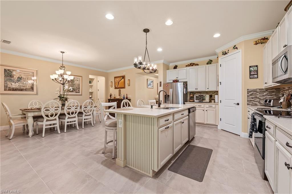 3865 Helmsman Dr Property Photo 3