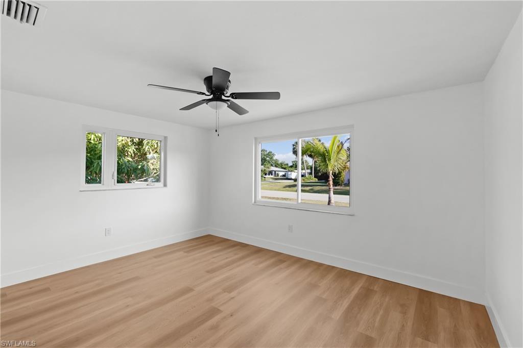 20390 Lorenzo Ave Property Photo 16