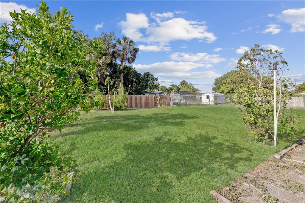 20390 Lorenzo Ave Property Photo 29