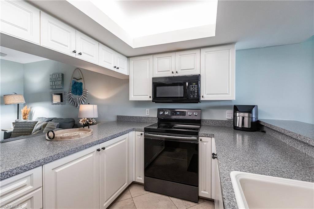 40 Seagate Dr 202a Property Photo 19