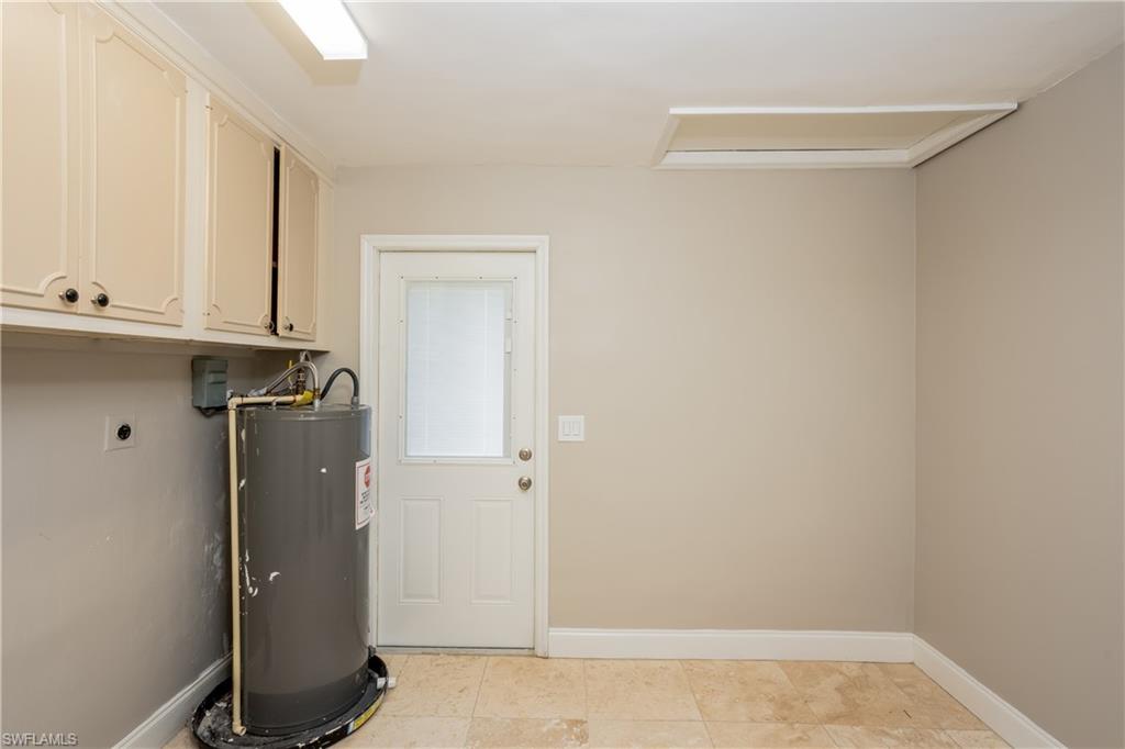 4468 Belfountain St Property Photo 14