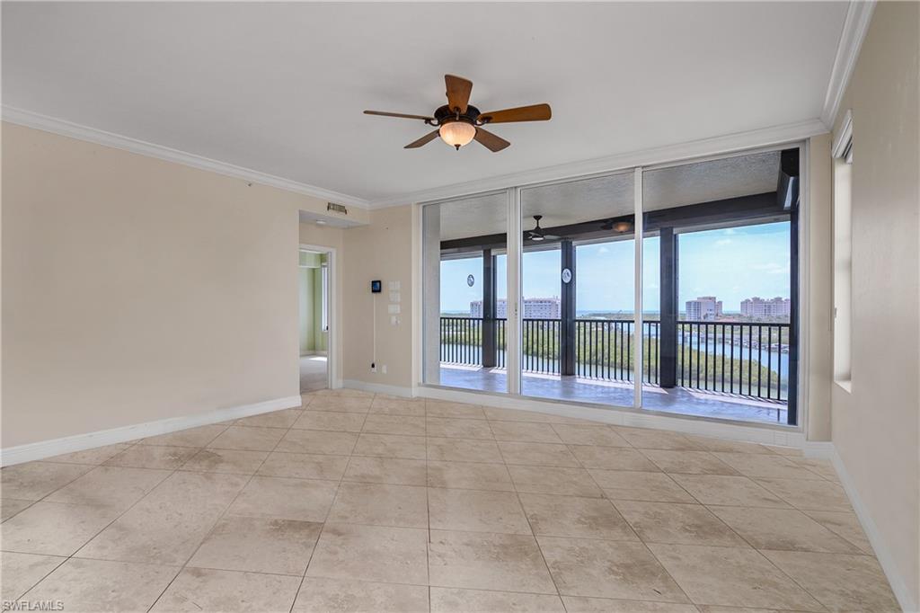 420 Cove Tower Dr # 804 Property Photo 7