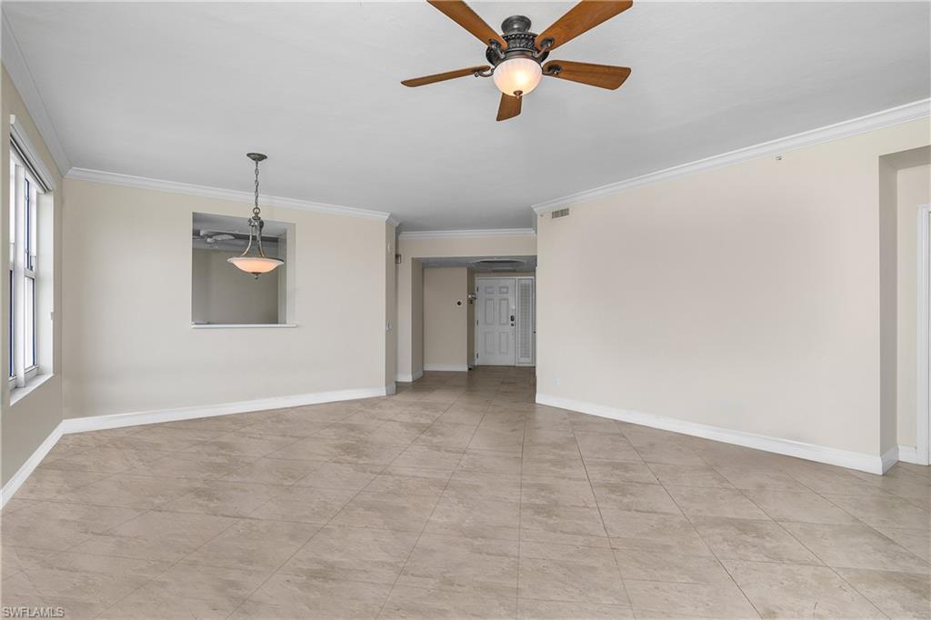420 Cove Tower Dr # 804 Property Photo 9