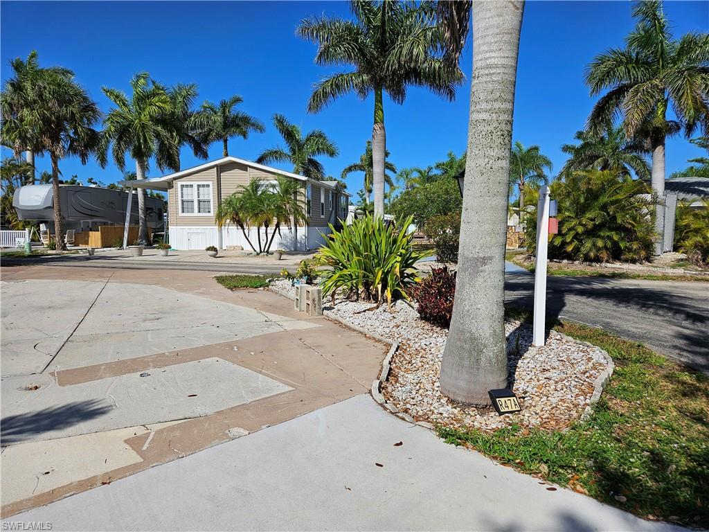 5537 Black Pug Dr Property Photo 6