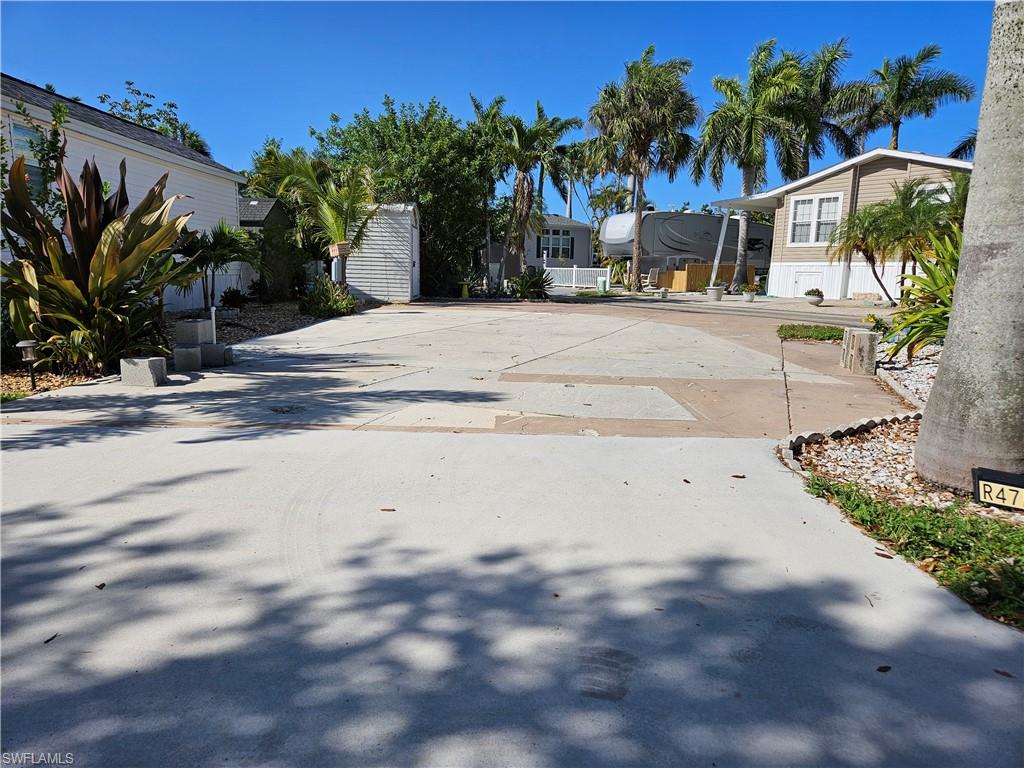 5537 Black Pug Dr Property Photo 11