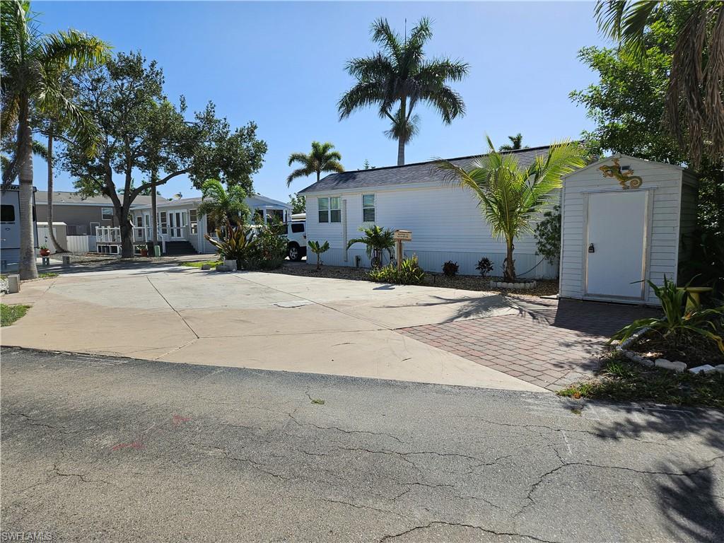5537 Black Pug Dr Property Photo 18