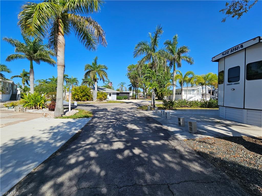 5537 Black Pug Dr Property Photo 27