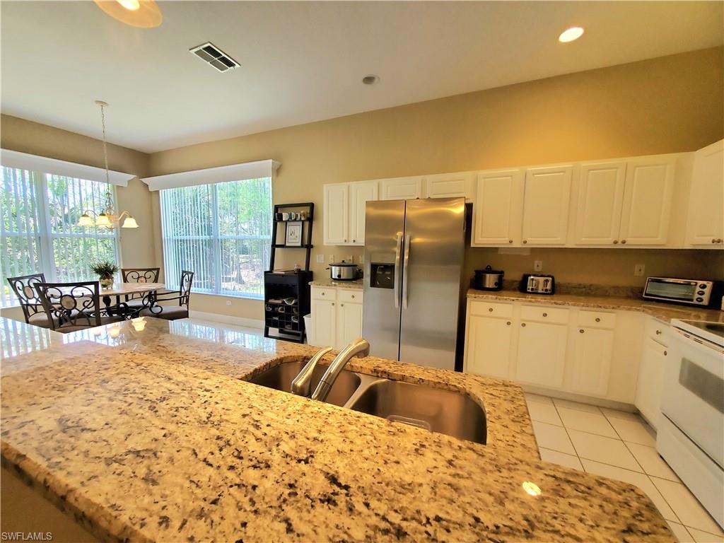 1211 Chelmsford Ct Property Photo 9