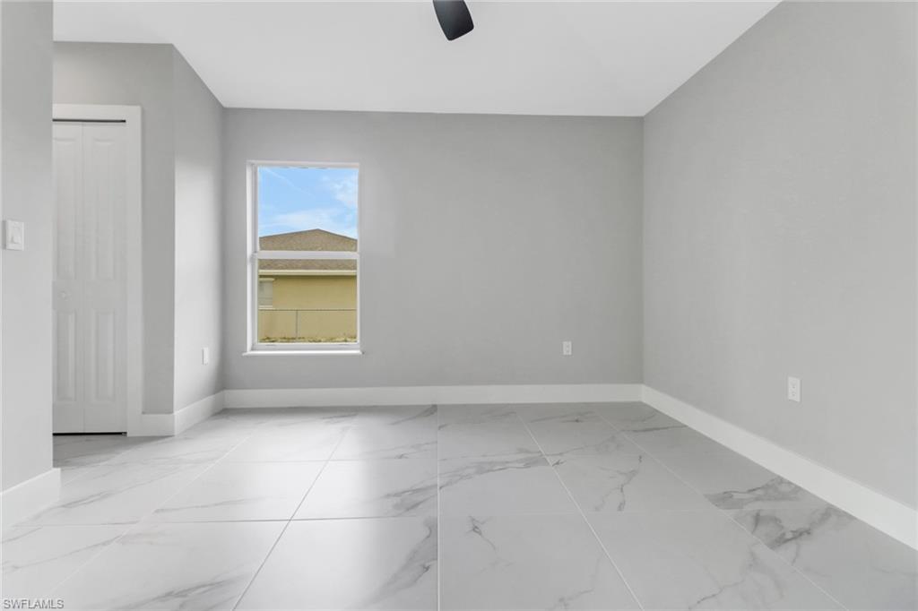912-914 Ainsworth St W Property Photo 14