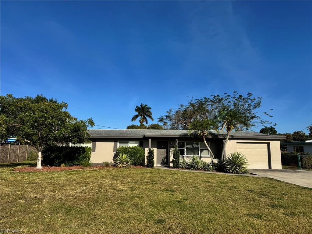 Fort Myers High School Real Estate Listings Main Image