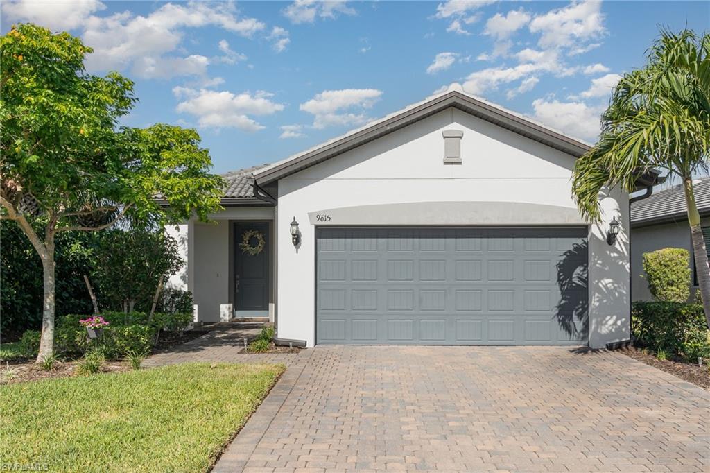 9615 Bexley Dr Property Photo 3