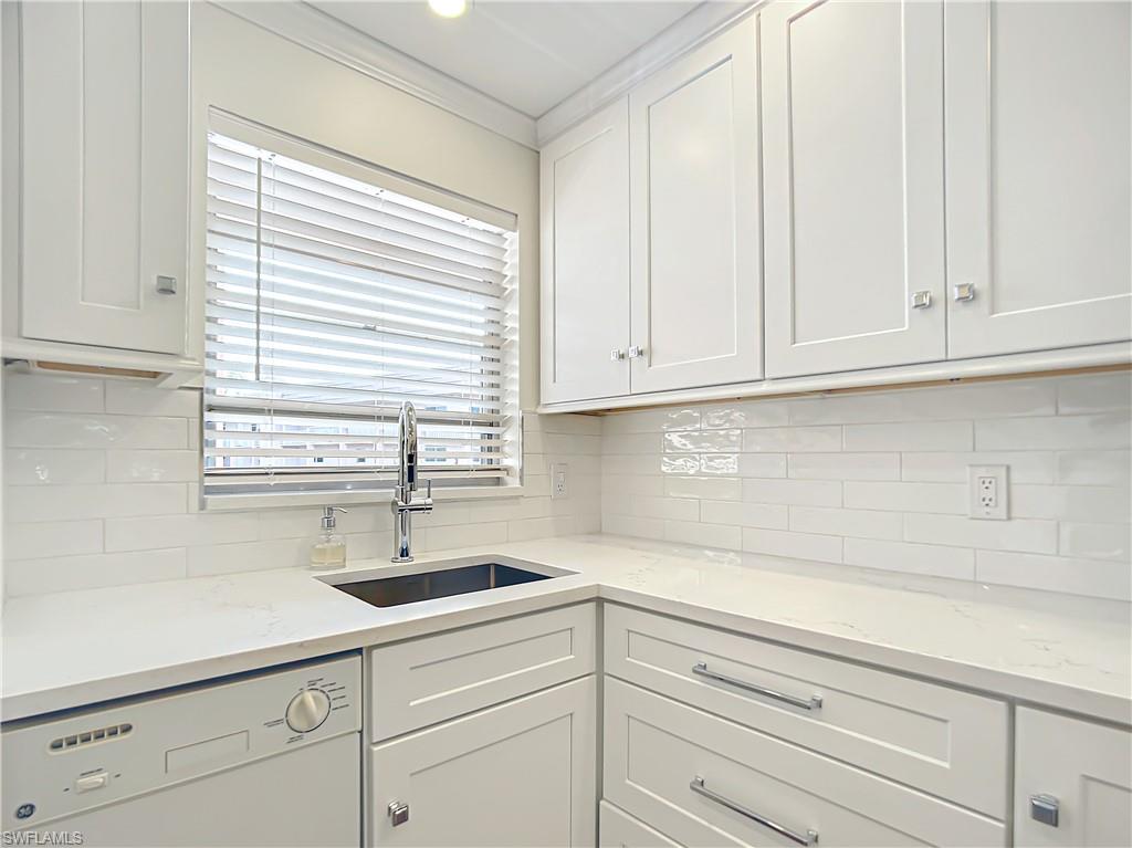 180 Turtle Lake Ct # 206 Property Photo 7