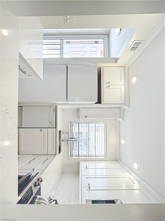 180 Turtle Lake Ct # 206 Property Photo 15