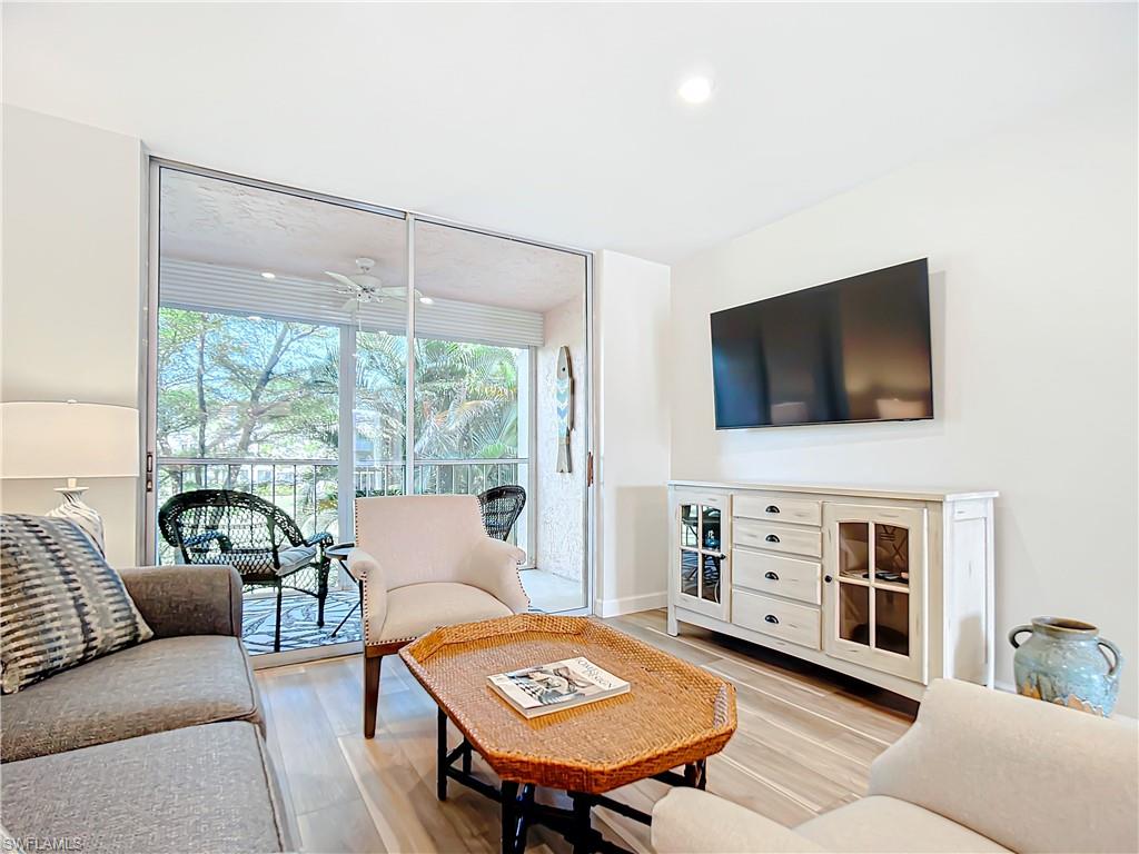 180 Turtle Lake Ct # 206 Property Photo 26