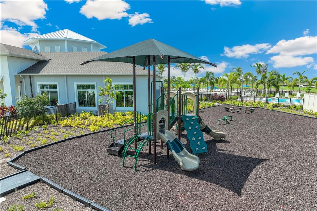 16560 Blue Coral Trl Property Photo 35