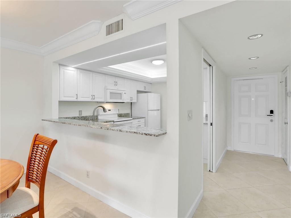 1600 Misty Pines Cir # P104 Property Photo 5
