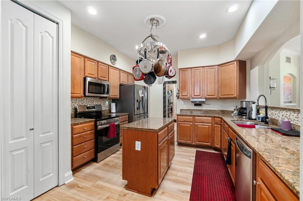 1259 Carpazi Ct # 302 Property Photo 15