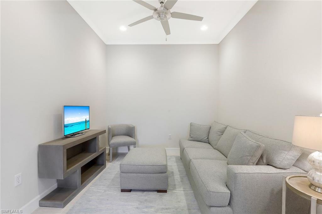 7075 Dominica Dr Property Photo 13