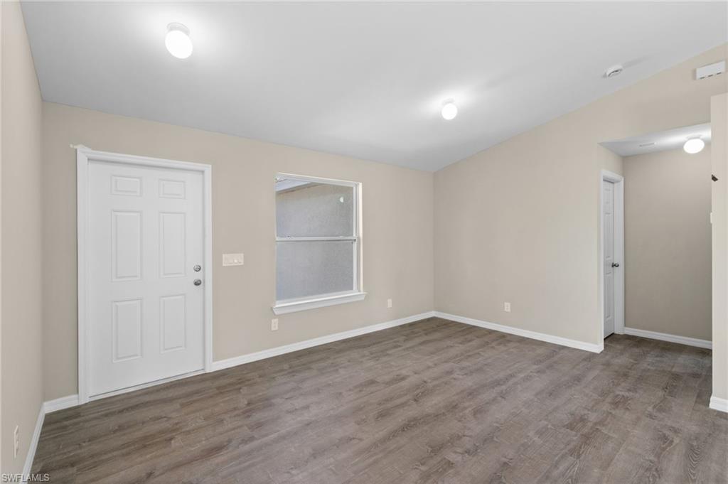3304 72nd St W Property Photo 11