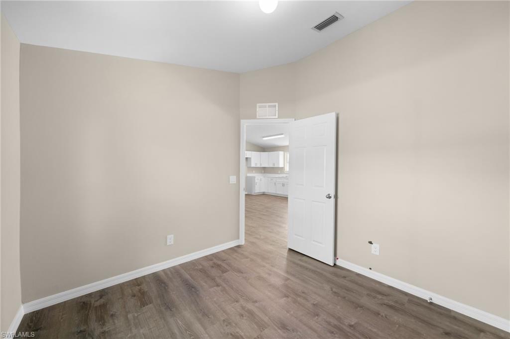 3304 72nd St W Property Photo 16