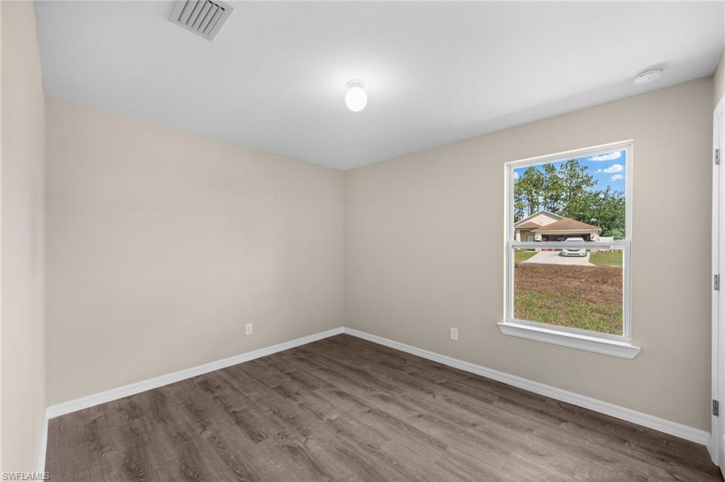 3304 72nd St W Property Photo 17
