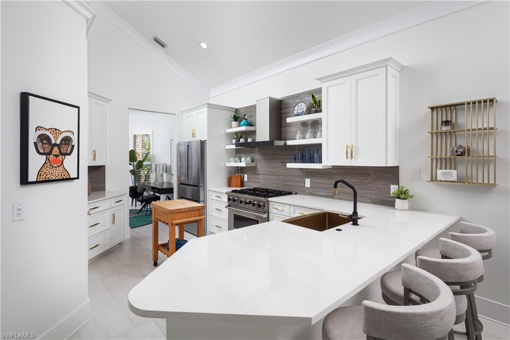 4264 Kensington High St Property Photo 7