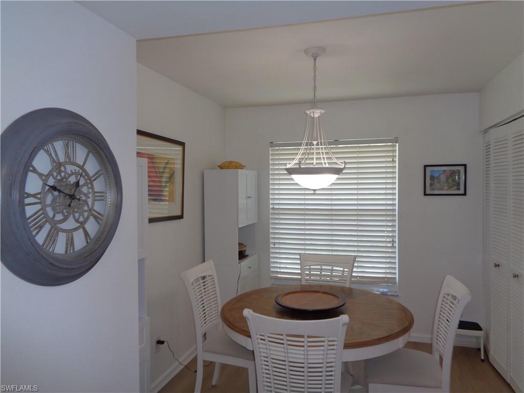 6250 Bellerive Ave # 5 Property Photo 6