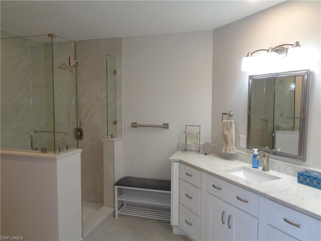 6250 Bellerive Ave # 5 Property Photo 22