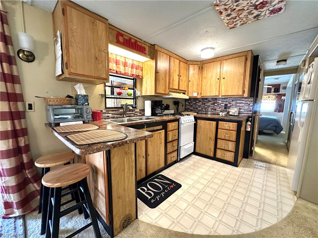 4520 Lafayette Ln E Property Photo 9