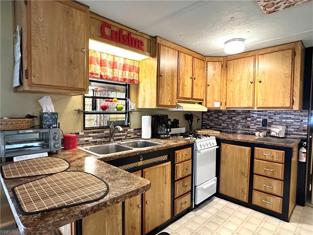 4520 Lafayette Ln E Property Photo 16