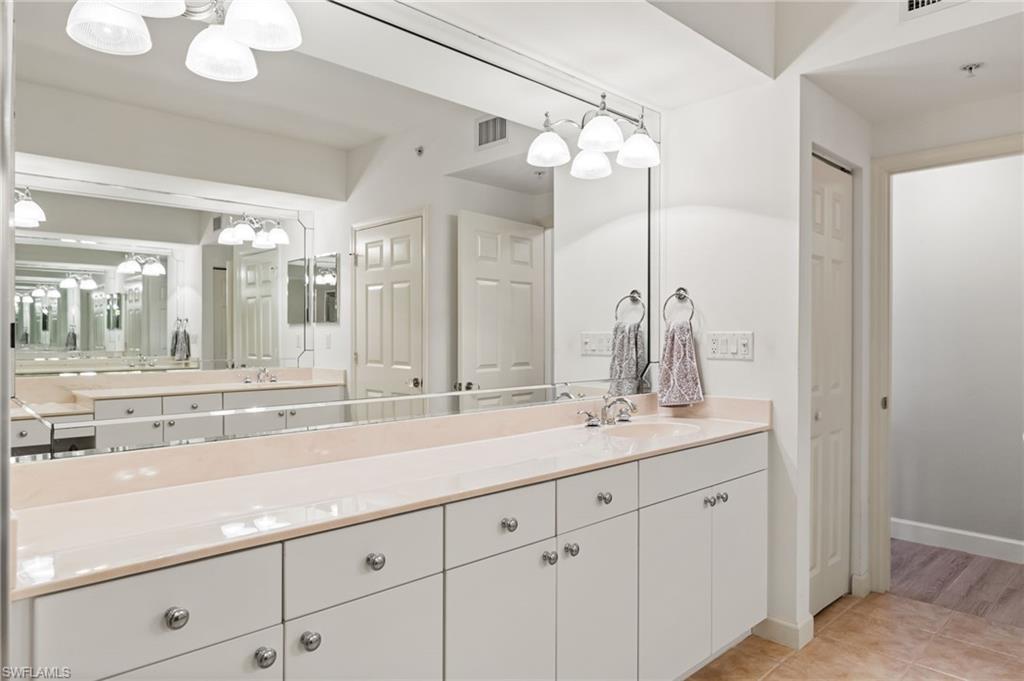 14250 Royal Harbour Ct # 913 Property Photo 21