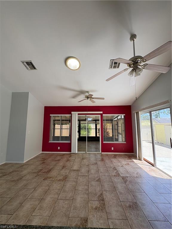 5560 Longleaf Dr Property Photo 9