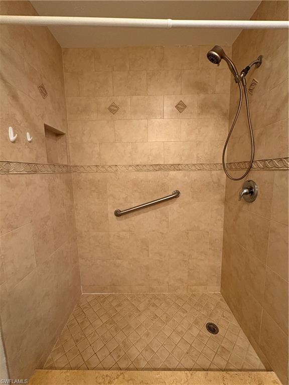 5560 Longleaf Dr Property Photo 20