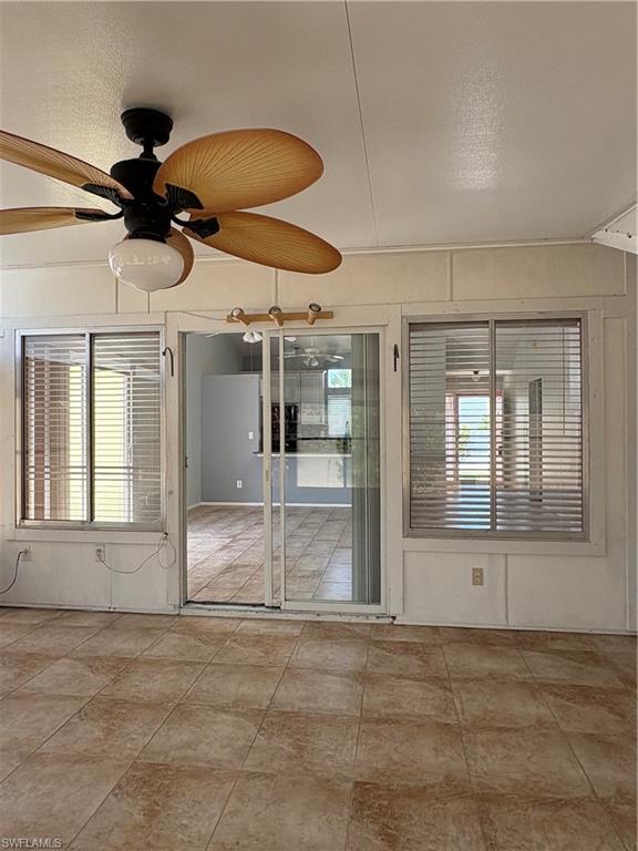 5560 Longleaf Dr Property Photo 23