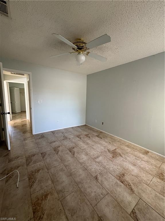 5560 Longleaf Dr Property Photo 28