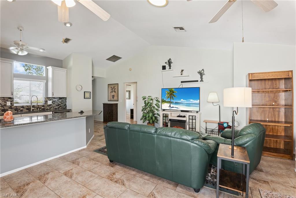 5560 Longleaf Dr Property Photo 36