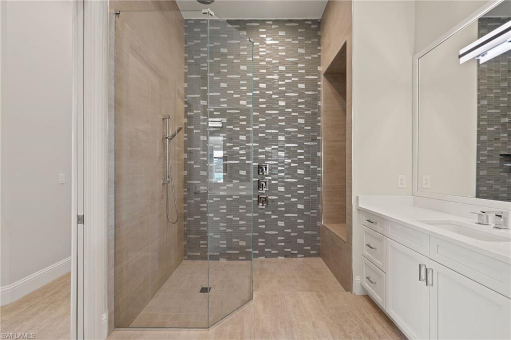 28886 Blaisdell Dr Property Photo 16