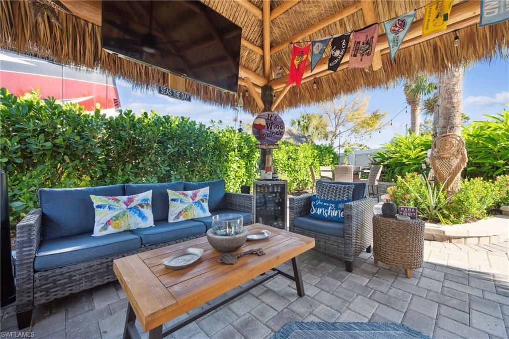 13575 Snook Cir Property Photo 3