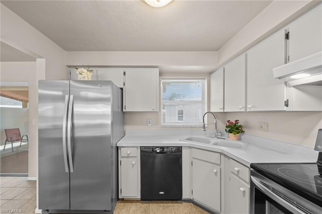 2551 Barcelona Ave Property Photo 8