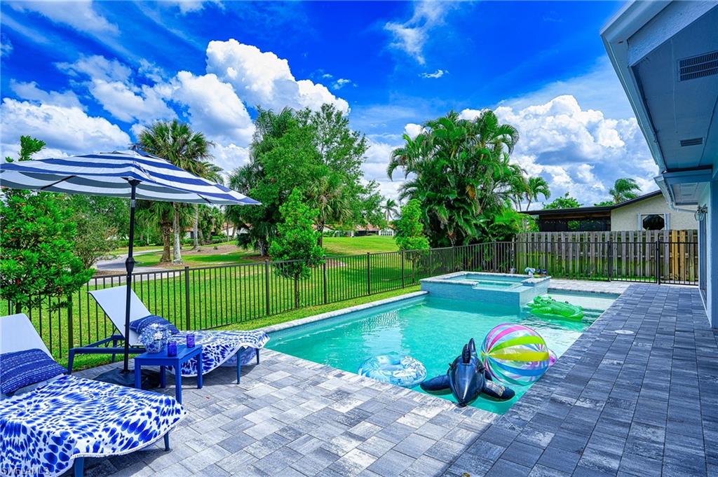 1618 Forest Lakes Blvd Property Photo 37