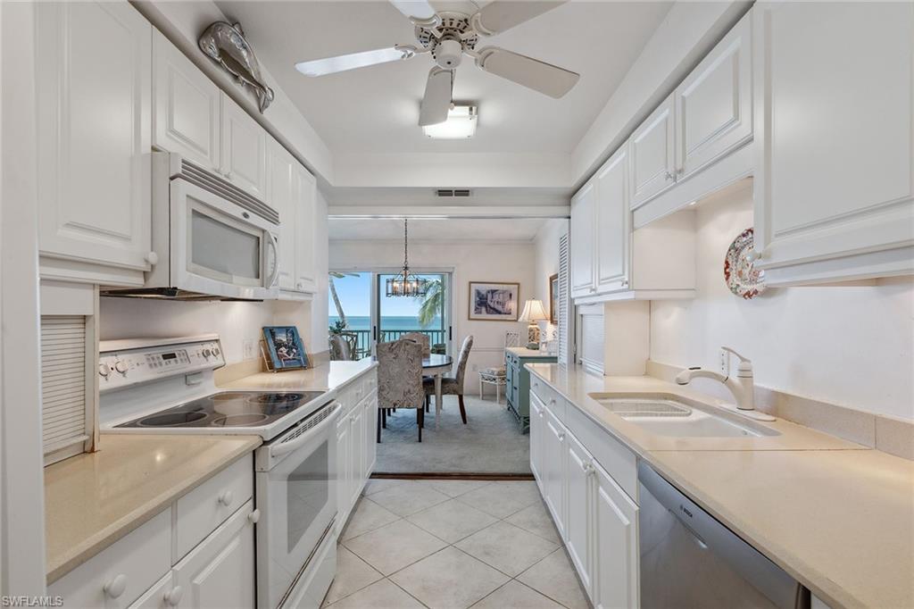 1275 Gulf Shore Blvd N # 301 Property Photo 6