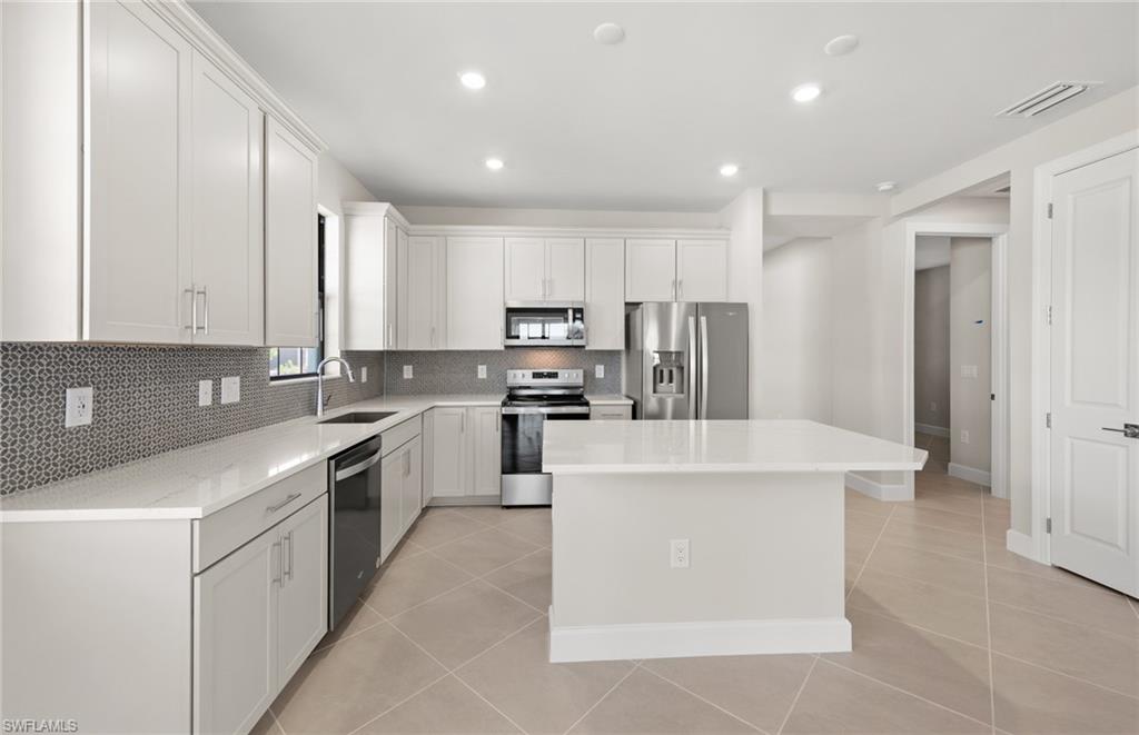 16740 Rolling Rock Blvd Property Photo 8