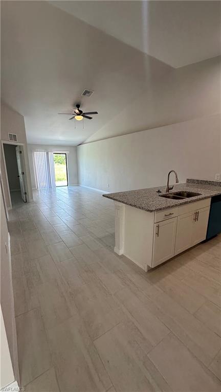 2810 Sw 7th Pl Property Photo 8