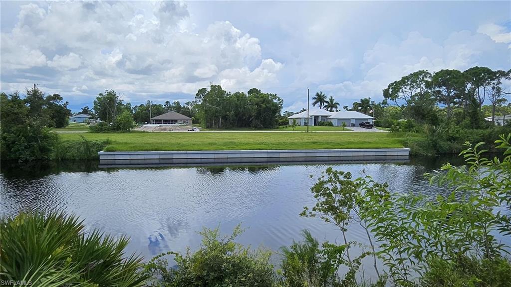 3811 44th Ter Property Photo 3