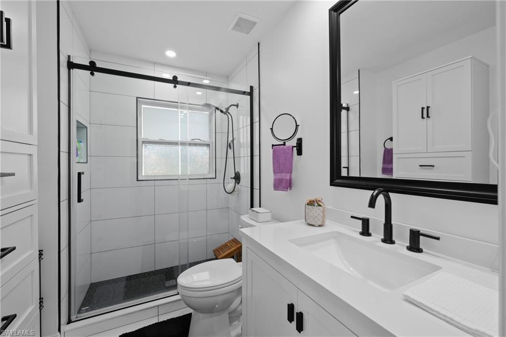 1129 Lorraine Ct Property Photo 18