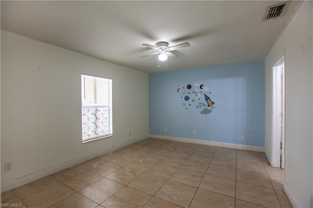 2432 Vernon Ave S Property Photo 6