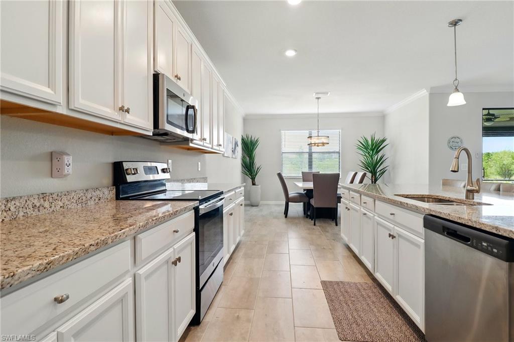 17062 Ashcomb Way Property Photo 7